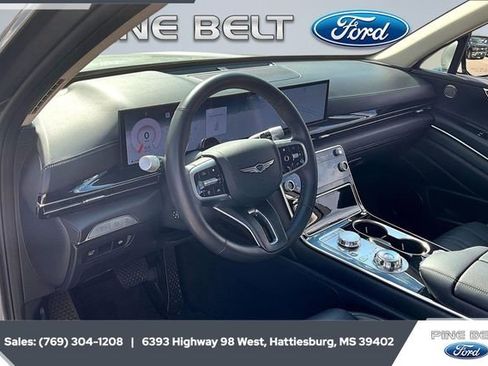 Used 2025 Genesis GV80 2.5T Standard image 12