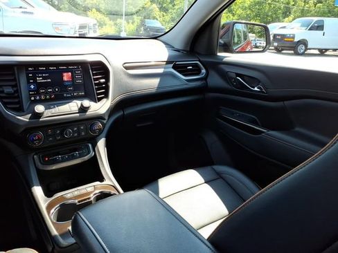 Used 2023 GMC Acadia AT4 w/ Technology Package AWD/4WD image 24