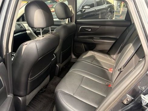 Used 2016 Nissan Altima 2.5 SL w/ 2.5 Technology Package FWD image 27