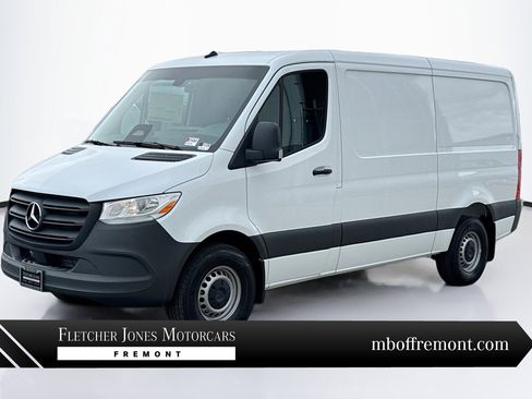New 2025 Mercedes-Benz Sprinter 2500 image 1