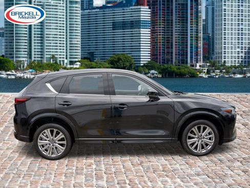 Used 2023 MAZDA CX-5 Signature AWD/4WD image 4