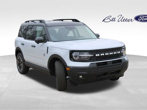 New 2026 Ford Bronco Sport Outer Banks image 2