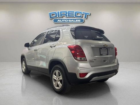 Used 2019 Chevrolet Trax LT w/ LT Convenience Package AWD/4WD image 5