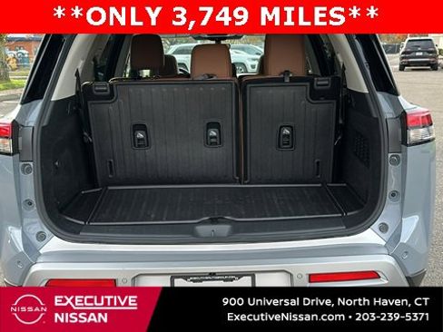 Certified 2025 Nissan Pathfinder Platinum w/ Cargo Package image 29
