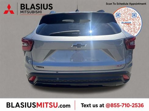 Used 2024 Chevrolet Trax RS w/ Driver Confidence Package FWD image 18