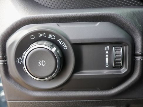 New 2026 Jeep Wrangler Unlimited Rubicon AWD/4WD image 29