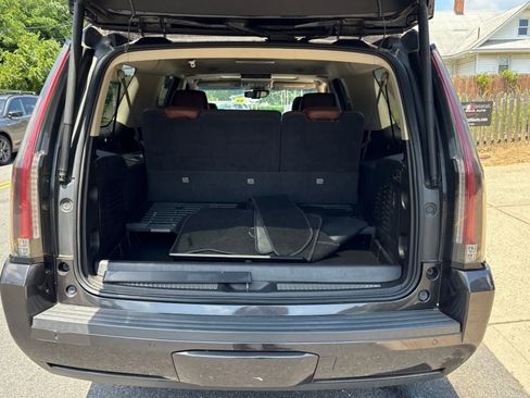 Used 2015 Cadillac Escalade ESV Premium image 17
