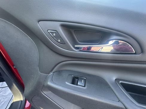 Used 2024 Chevrolet Equinox LT w/ LPO, Floor Liner Package image 43