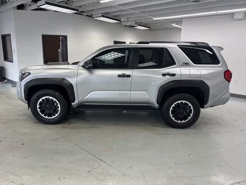 Used 2025 Toyota 4Runner TRD Off-Road Premium image 6