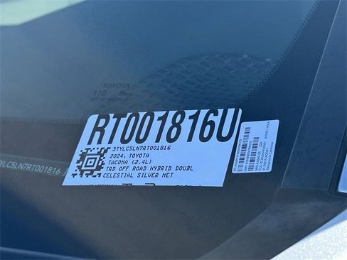 Used 2024 Toyota Tacoma TRD Off-Road w/ TRD Off Road Upgrade Package image 38