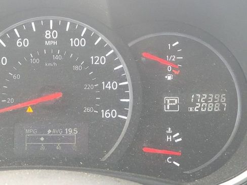 Used 2015 Nissan Quest SL image 37