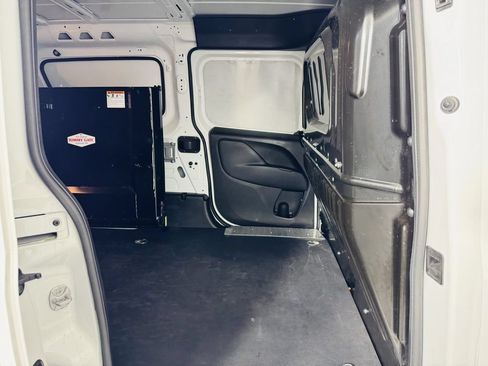 Used 2022 RAM ProMaster City Tradesman FWD image 22