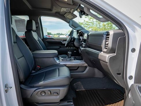 Used 2024 Chevrolet Silverado 1500 LTZ w/ LTZ Convenience Package II image 15