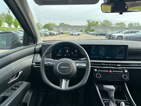 New 2026 Hyundai Tucson SEL FWD image 23