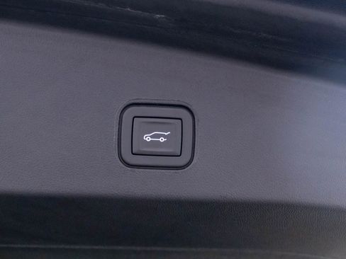 Certified 2025 Cadillac Lyriq Luxury w/ LPO, Floor Liner Package AWD/4WD image 33