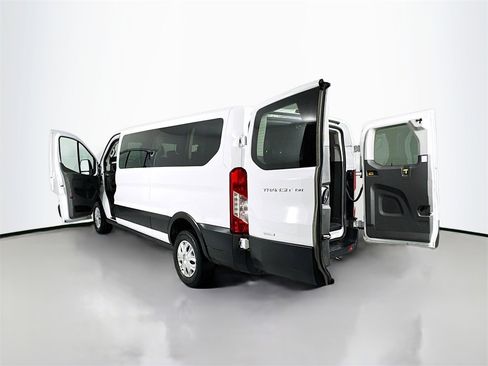 Used 2023 Ford Transit 350 XLT image 23