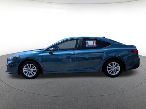 Used 2025 Toyota Camry LE w/ Convenience Package FWD image 3