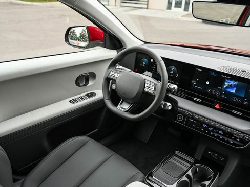 New 2026 Hyundai Ioniq 5 SEL image 13