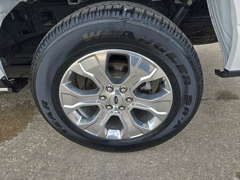 Used 2023 Ford F150 Platinum w/ FX4 Off-Road Package image 33