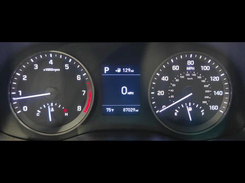 Used 2021 Hyundai Tucson SE FWD image 42