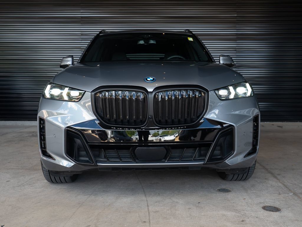 Used 2026 BMW X5 xDrive50e w/ M Sport Package AWD/4WD image 10