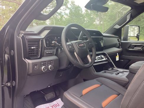 New 2026 GMC Sierra 2500 AT4 w/ AT4 Premium Plus Package AWD/4WD image 17