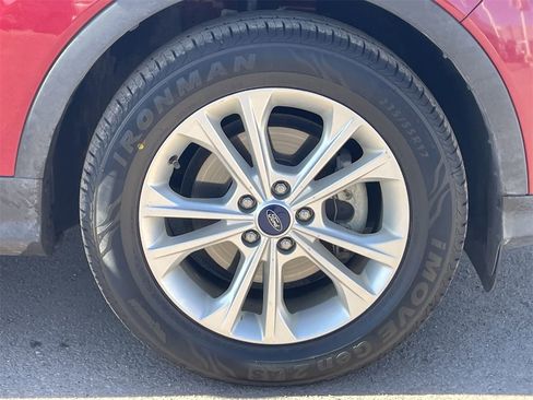 Used 2017 Ford Escape SE image 9