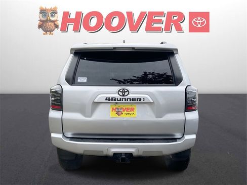 Used 2022 Toyota 4Runner SR5 image 3