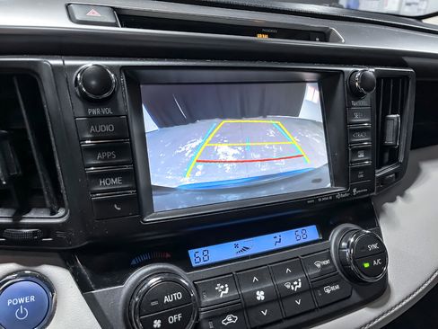 Used 2016 Toyota RAV4 Limited image 35