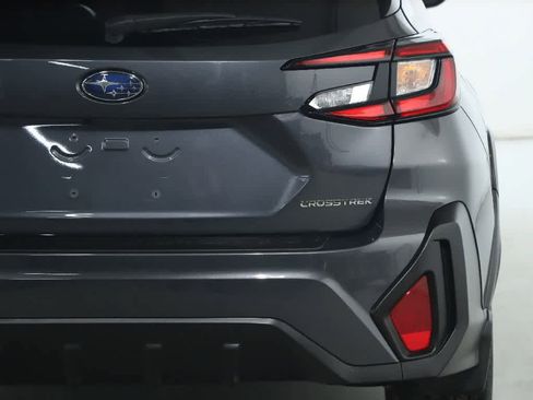 Used 2024 Subaru Crosstrek 2.0i Premium image 45