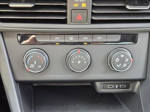 Used 2022 Volkswagen Jetta S FWD image 22