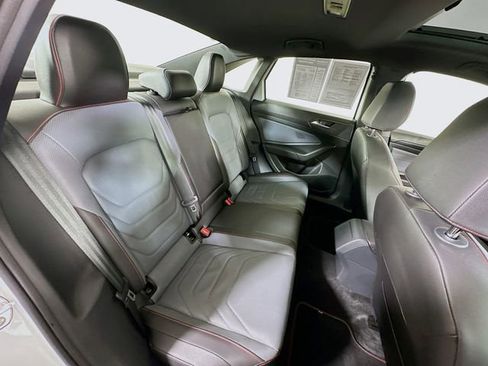 Certified 2025 Volkswagen Jetta GLI Autobahn image 27