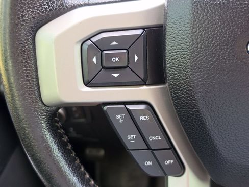 Used 2016 Ford F150 Lariat w/ Equipment Group 502A Luxury AWD/4WD image 22
