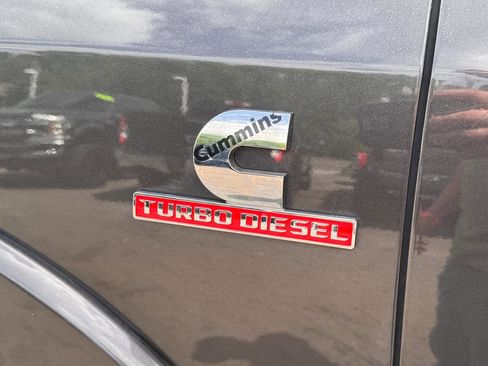 Used 2019 RAM 3500 Laramie AWD/4WD image 17