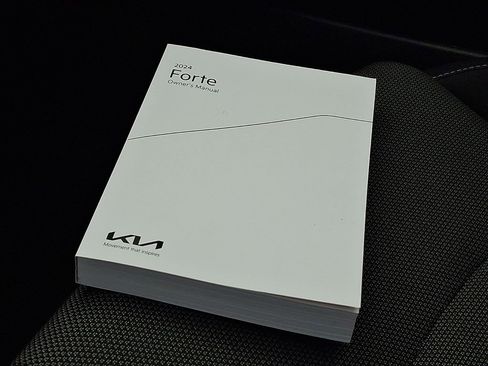 Used 2024 Kia Forte LXS image 27
