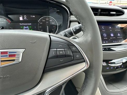 Certified 2022 Cadillac XT5 Premium Luxury image 69