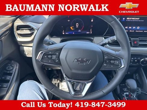New 2025 Chevrolet TrailBlazer ACTIV w/ Convenience Package FWD image 16