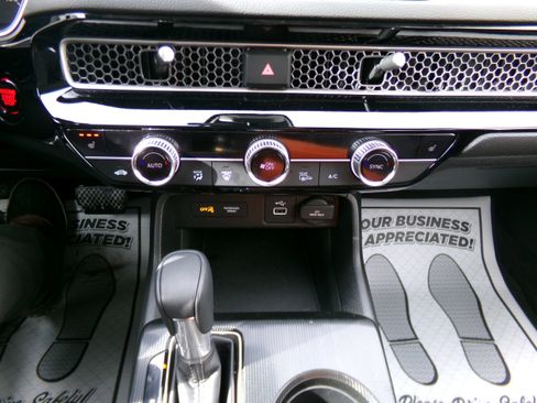 Certified 2024 Honda Civic EX-L image 12