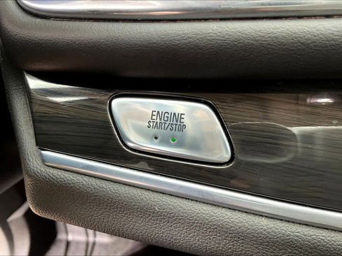 Used 2019 Buick Enclave Essence image 33