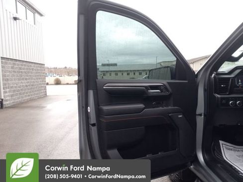 Used 2023 GMC Sierra 1500 AT4 image 10
