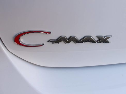 Used 2017 Ford C-MAX SE image 34