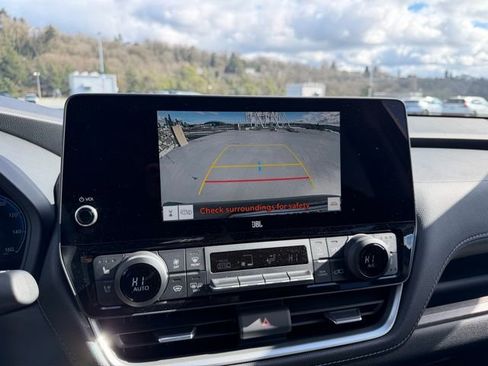 Used 2024 Toyota Grand Highlander Limited image 26