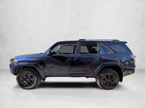 Used 2019 Toyota 4Runner SR5 image 9