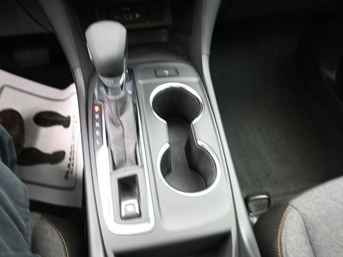 Used 2024 Chevrolet Equinox LT image 11