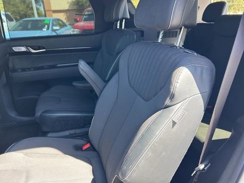 Used 2024 Hyundai Palisade Calligraphy image 10