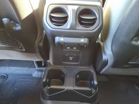 New 2026 Jeep Gladiator Mojave image 25