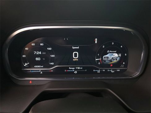 Used 2024 GMC Yukon AT4 w/ Technology Package image 30