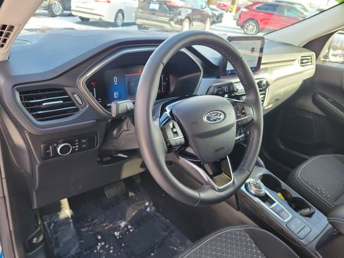 Used 2023 Ford Escape Active image 10