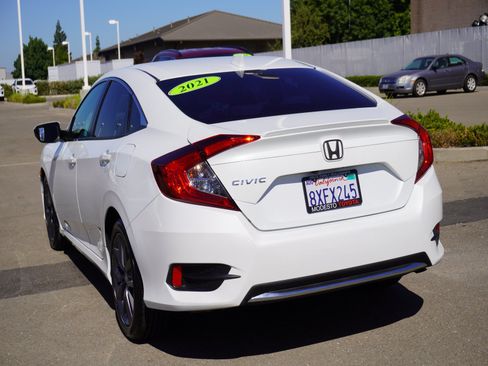 Used 2021 Honda Civic EX image 8