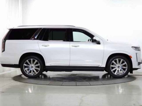 Used 2021 Cadillac Escalade Premium Luxury Platinum image 10